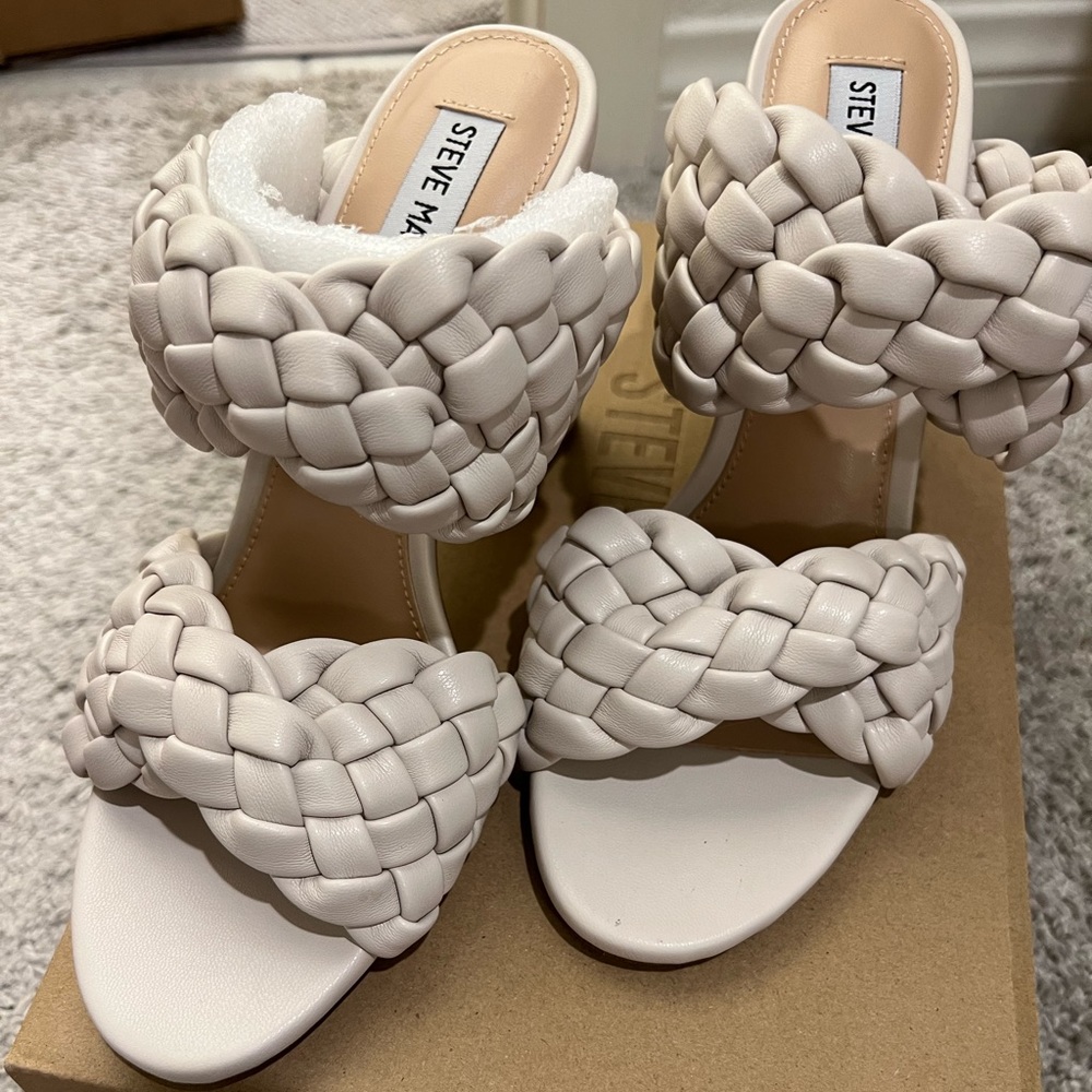 Steve Madden Twisted Sandals